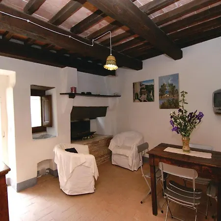 Petroro- Todi With Fireplace I