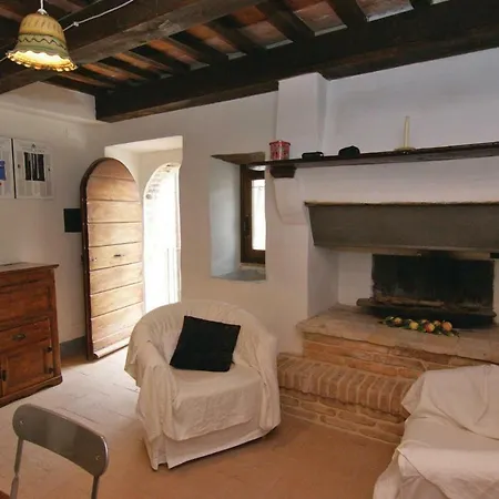 Petroro- Todi With Fireplace I Διαμέρισμα *